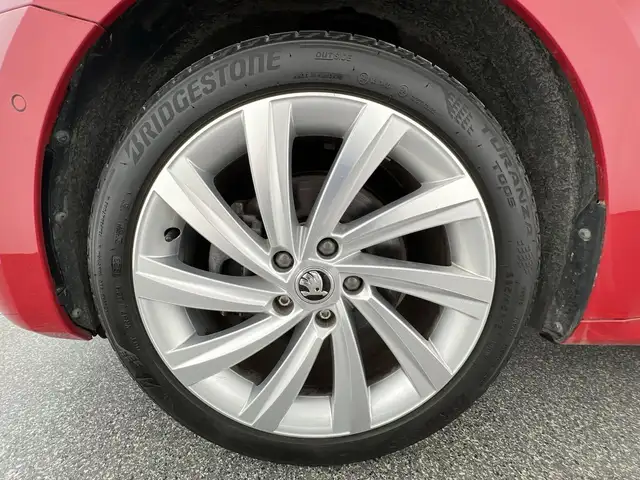 Skoda Octavia view 7
