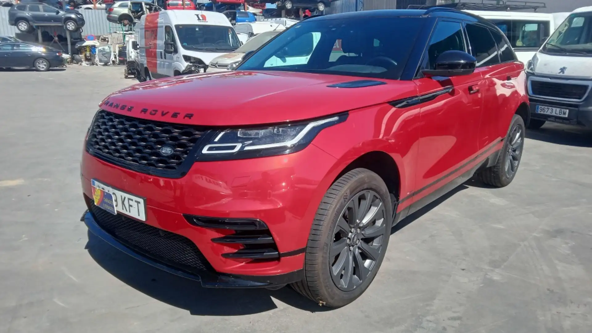 Land Rover Range Rover Velar 2.0D R-Dynamic Base 4WD Aut. 240 Burdeos - 2