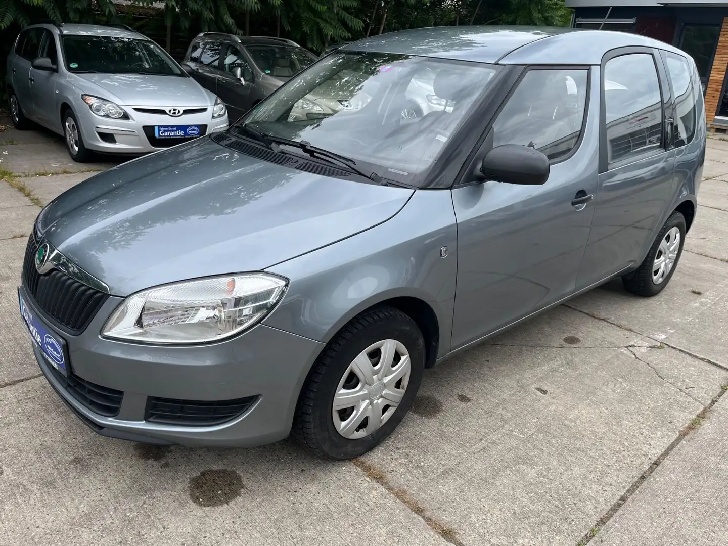 Skoda Roomster Plus Edition , 1 Hand Grijs - 1