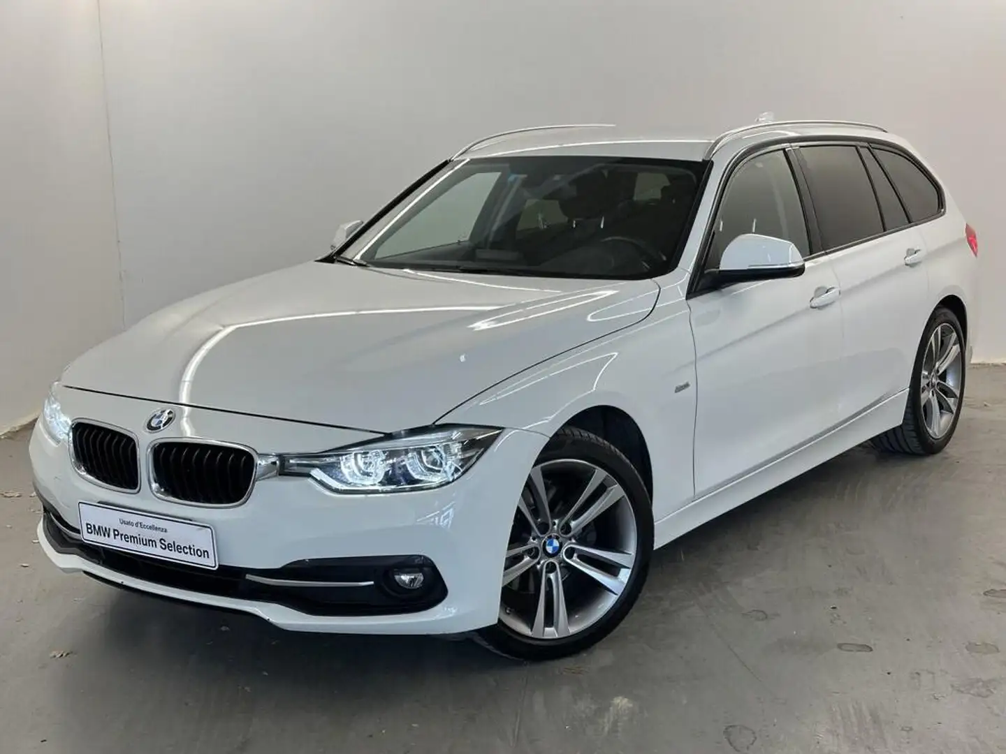 BMW 320 320d Touring xdrive Msport - 1