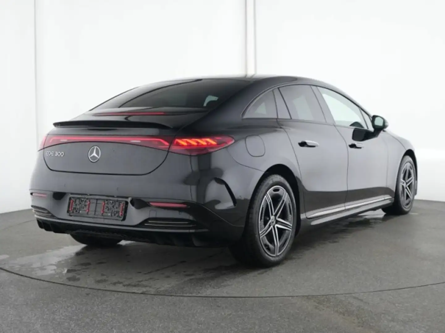 Mercedes-Benz EQE 300 EQE 300 AMG+HINTERACHSLENKUNG+NIGHTPAKET+MEMORY Schwarz - 2
