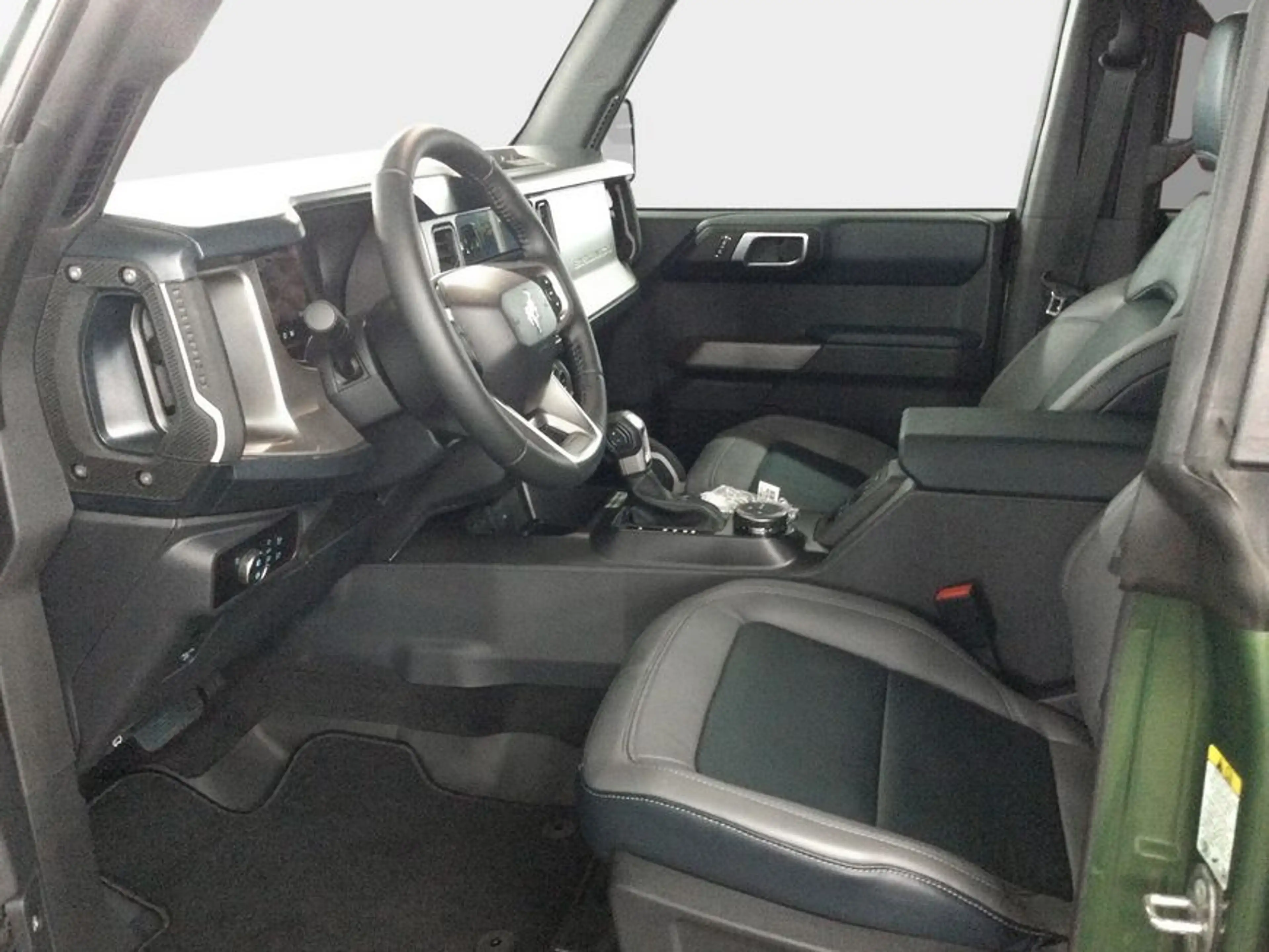 Ford Bronco 2.7 EcoBoost V6 Outer Banks 246 kW, 5-türig — photo 6