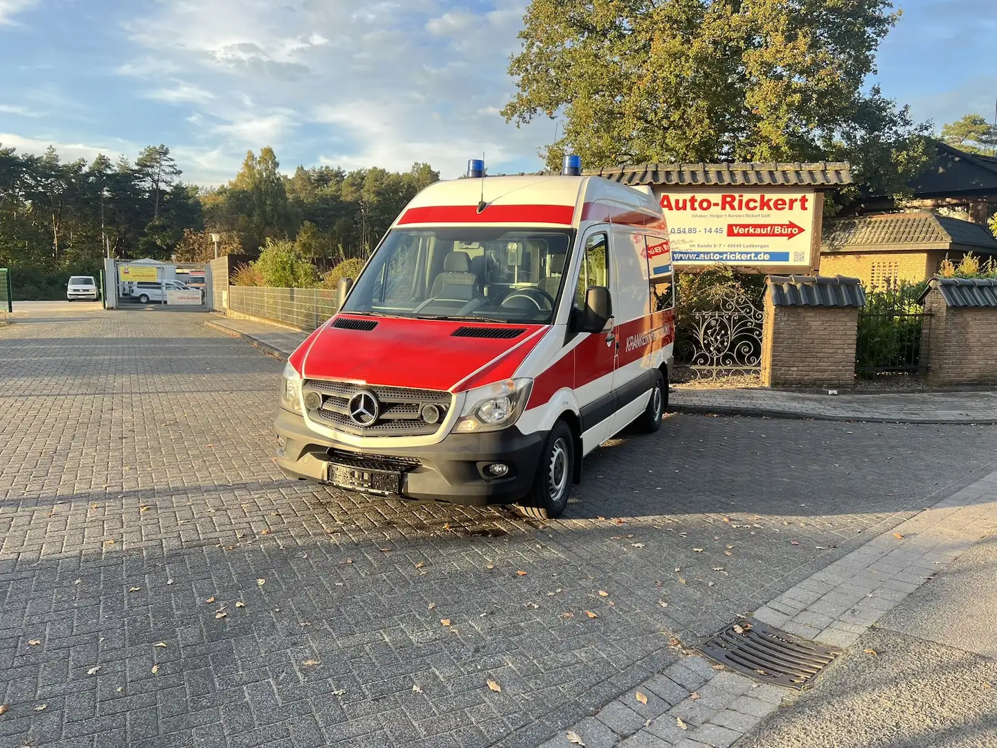 Mercedes-Benz Sprinter 313 CDI, KTW, Tragetisch, Tragestuhl, uvm. Weiß - 1