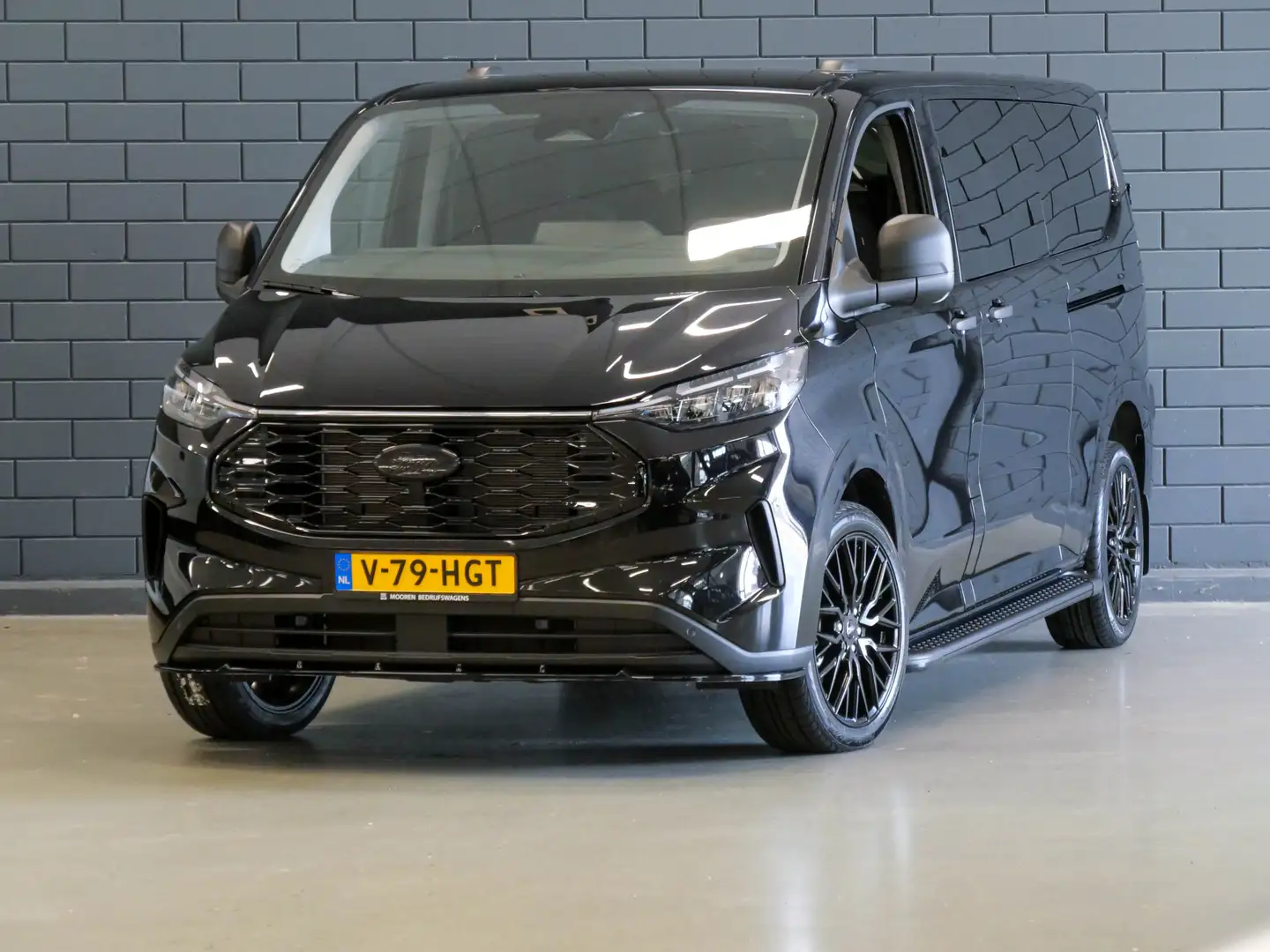 Ford Transit Custom 320 2.0 TDCI 171 PK L2H1 Dubbele Cabine Trend | AP Zwart - 2
