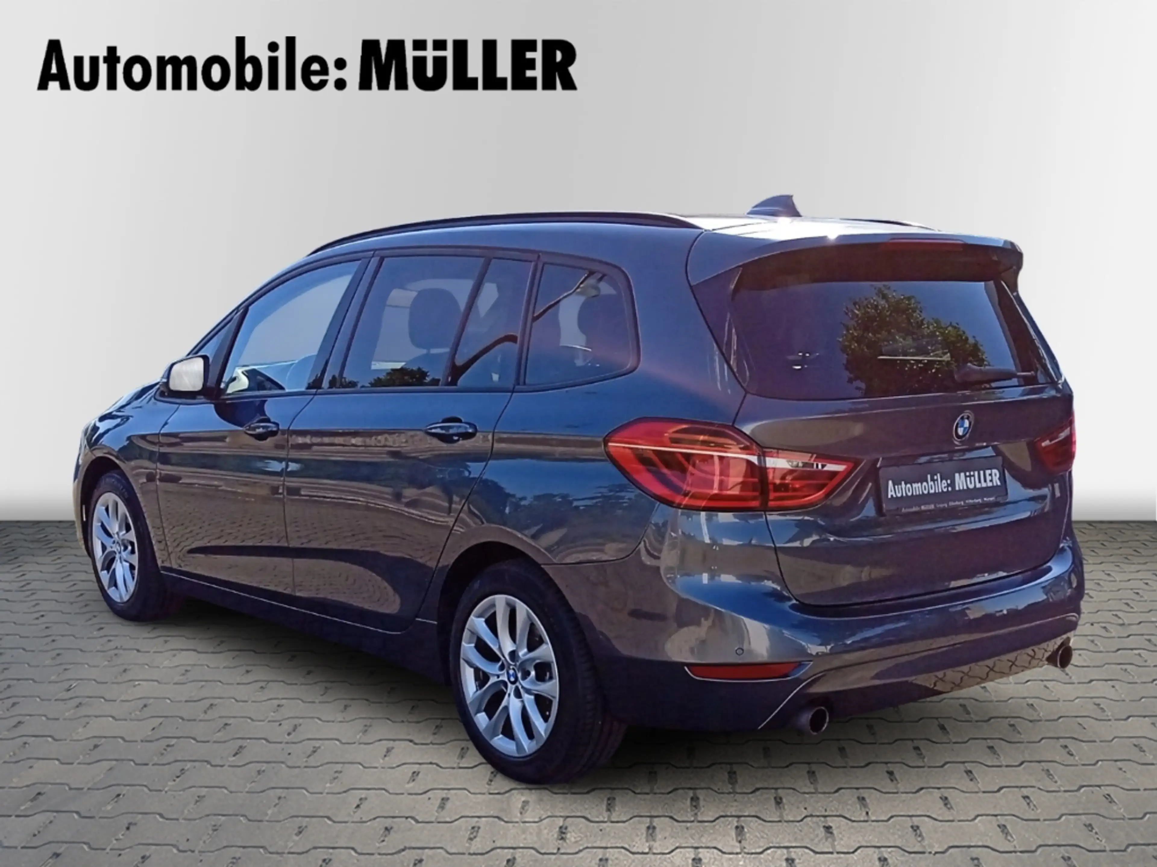 BMW 220 Gran Tourer i Advantage Aut. 7-Sitzer El. Panodach — photo 6