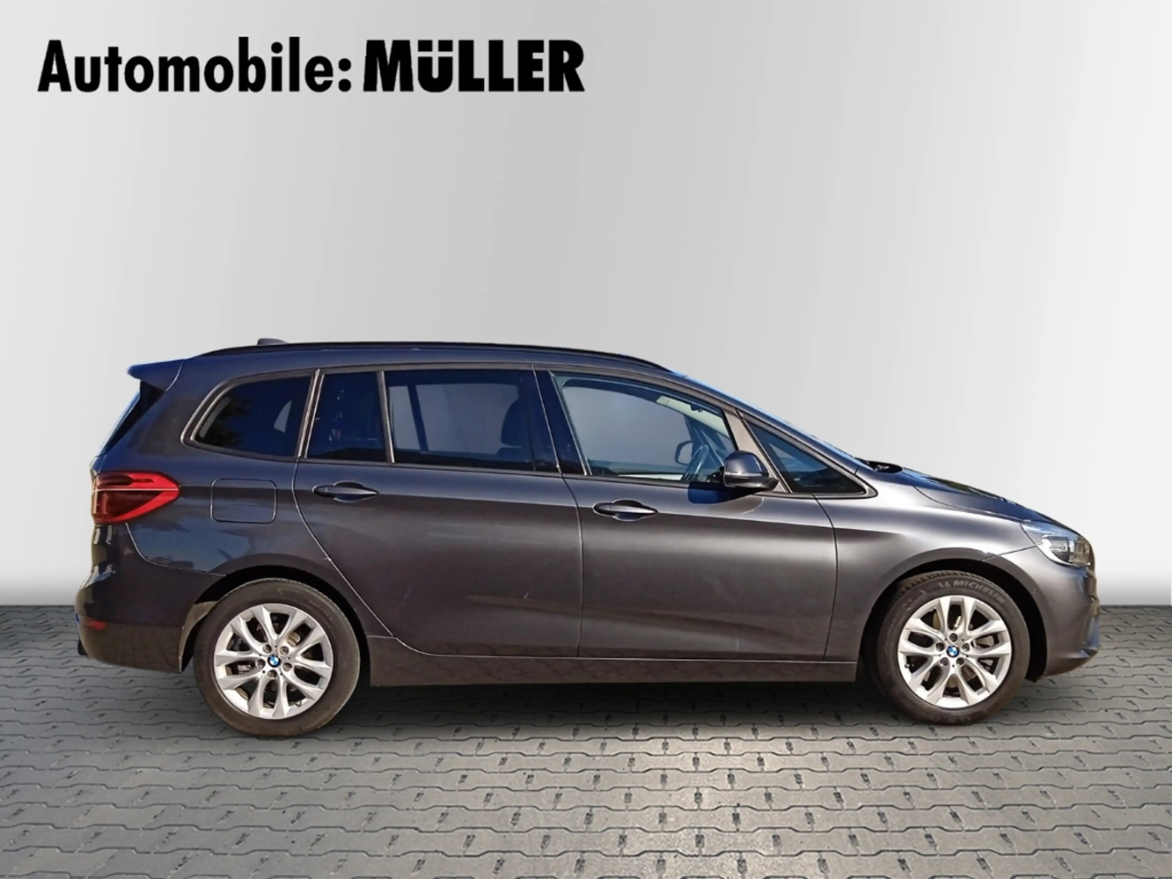 BMW 220 Gran Tourer i Advantage Aut. 7-Sitzer El. Panodach — photo 4