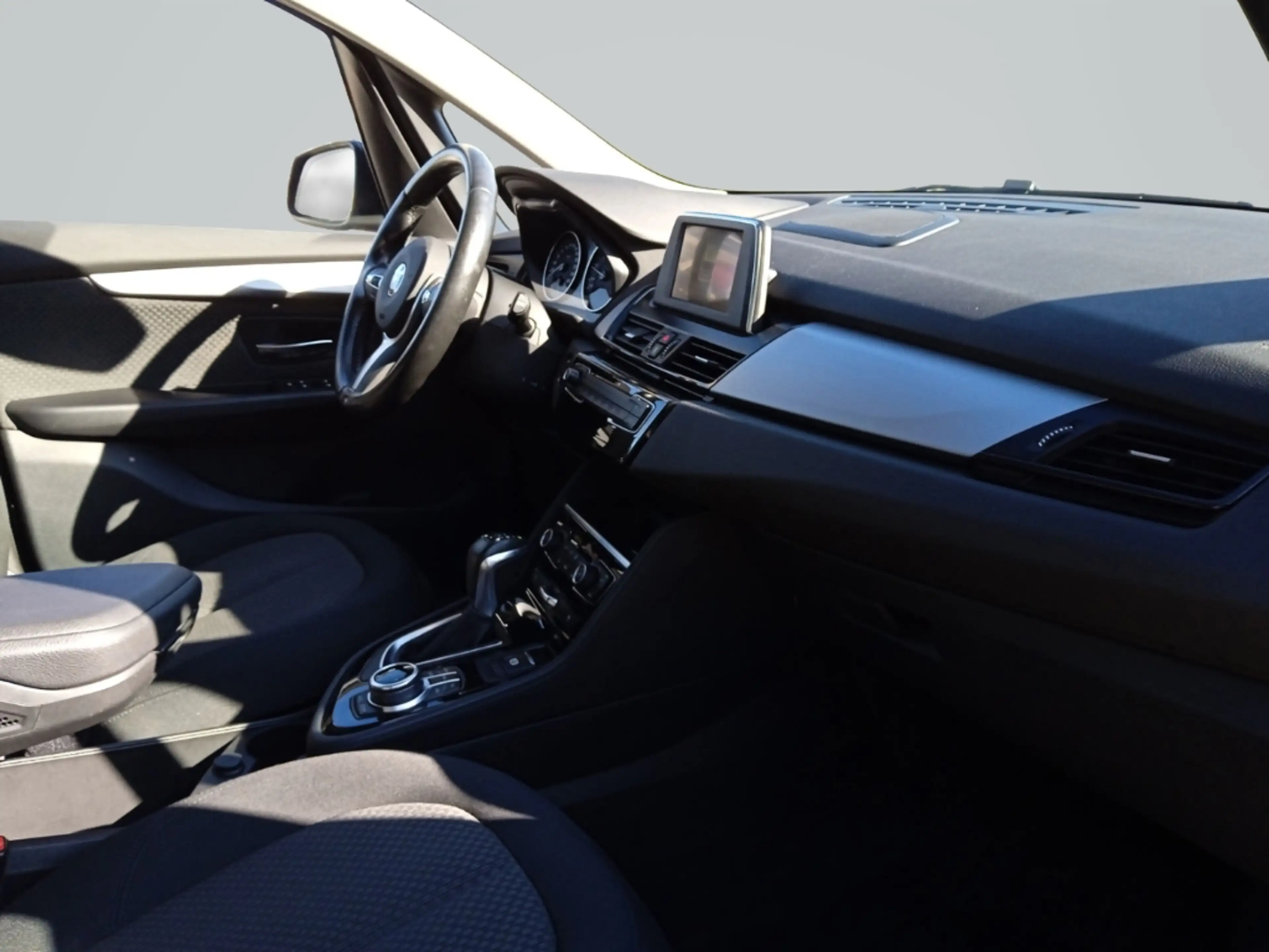 BMW 220 Gran Tourer i Advantage Aut. 7-Sitzer El. Panodach — photo 10