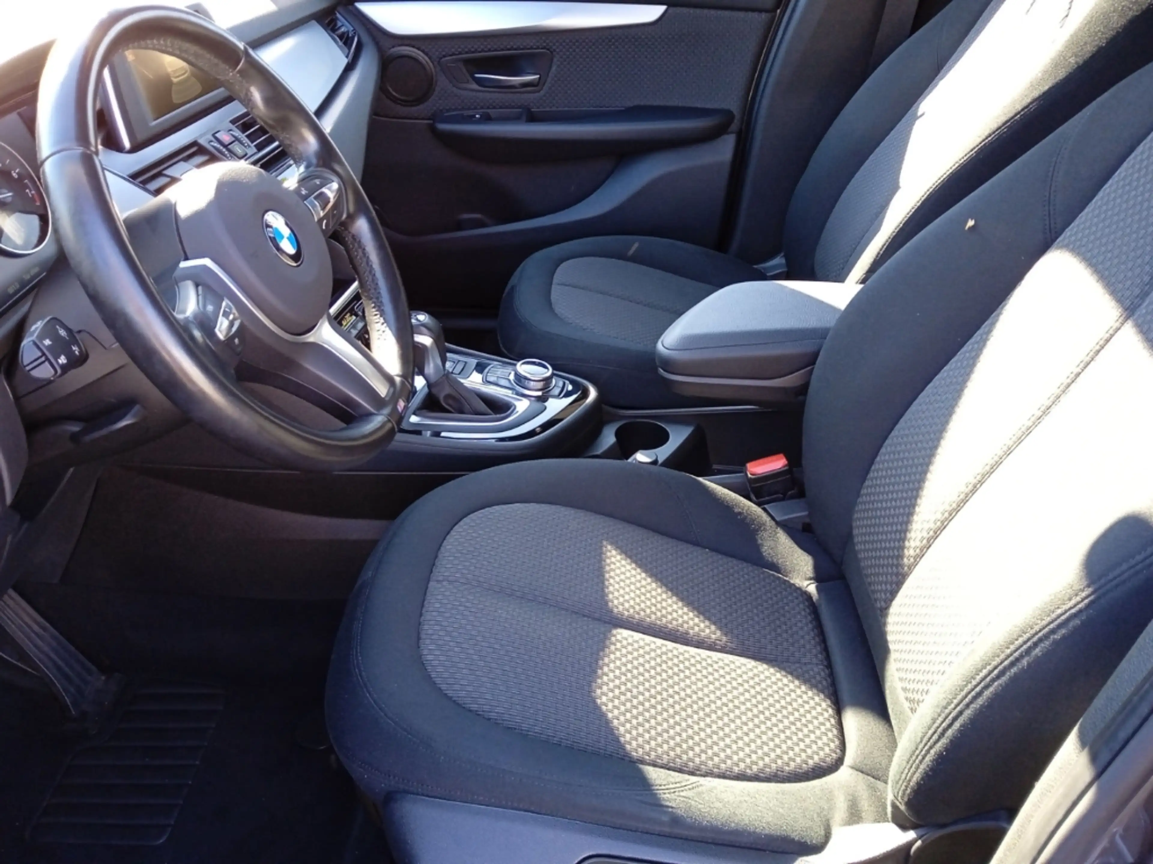 BMW 220 Gran Tourer i Advantage Aut. 7-Sitzer El. Panodach — photo 14