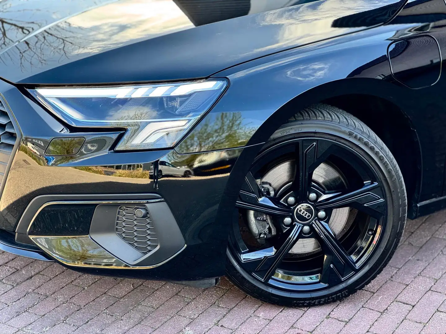 Audi A3 Sportback 40 TFSI e Edition RS zetels/Navi/Keyless Black - 2