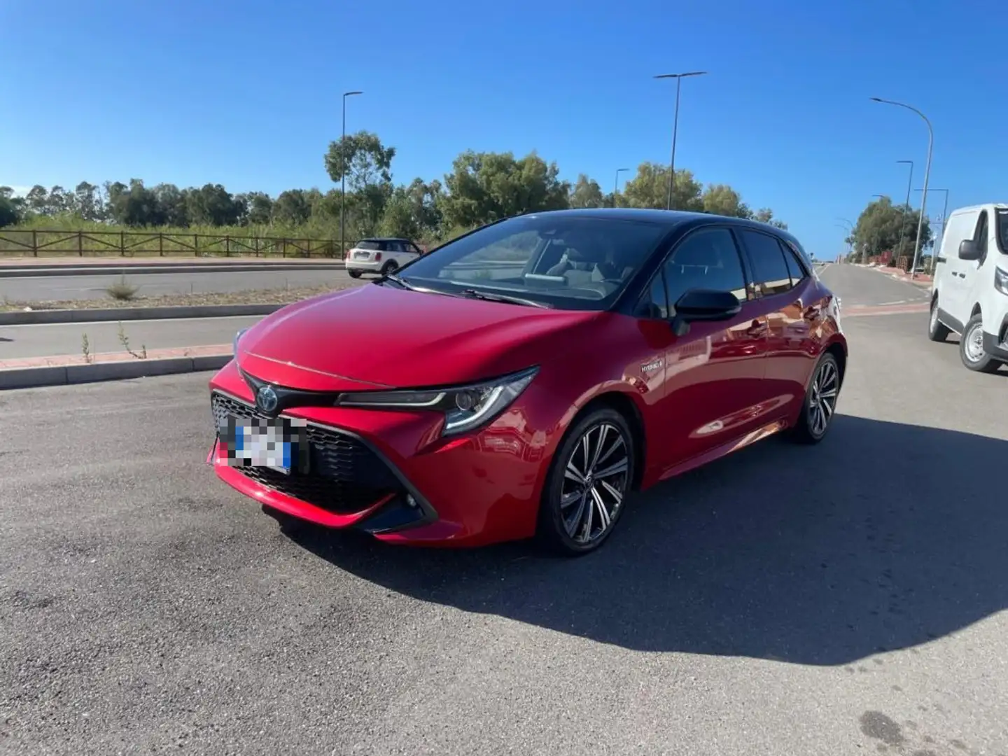 Toyota Corolla 2.0 Hybrid Lounge Grau - 1