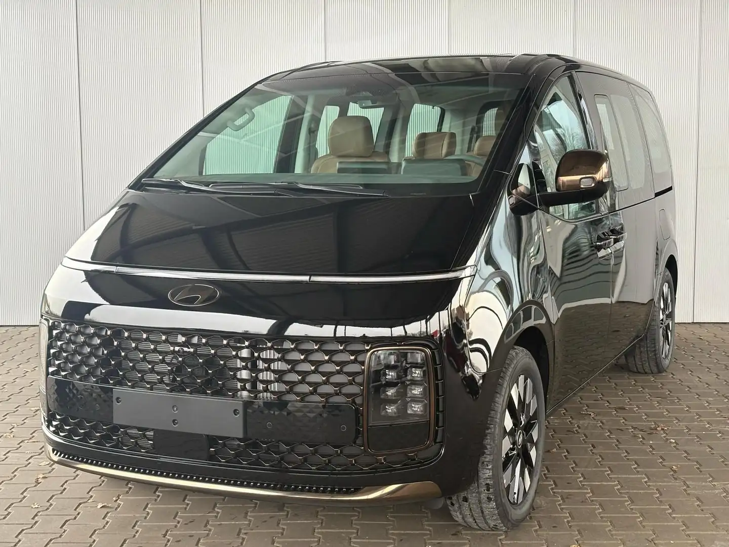 Hyundai STARIA Luxury 1.6 T-GDi HEV 2WD 7-Sitze Negru - 1