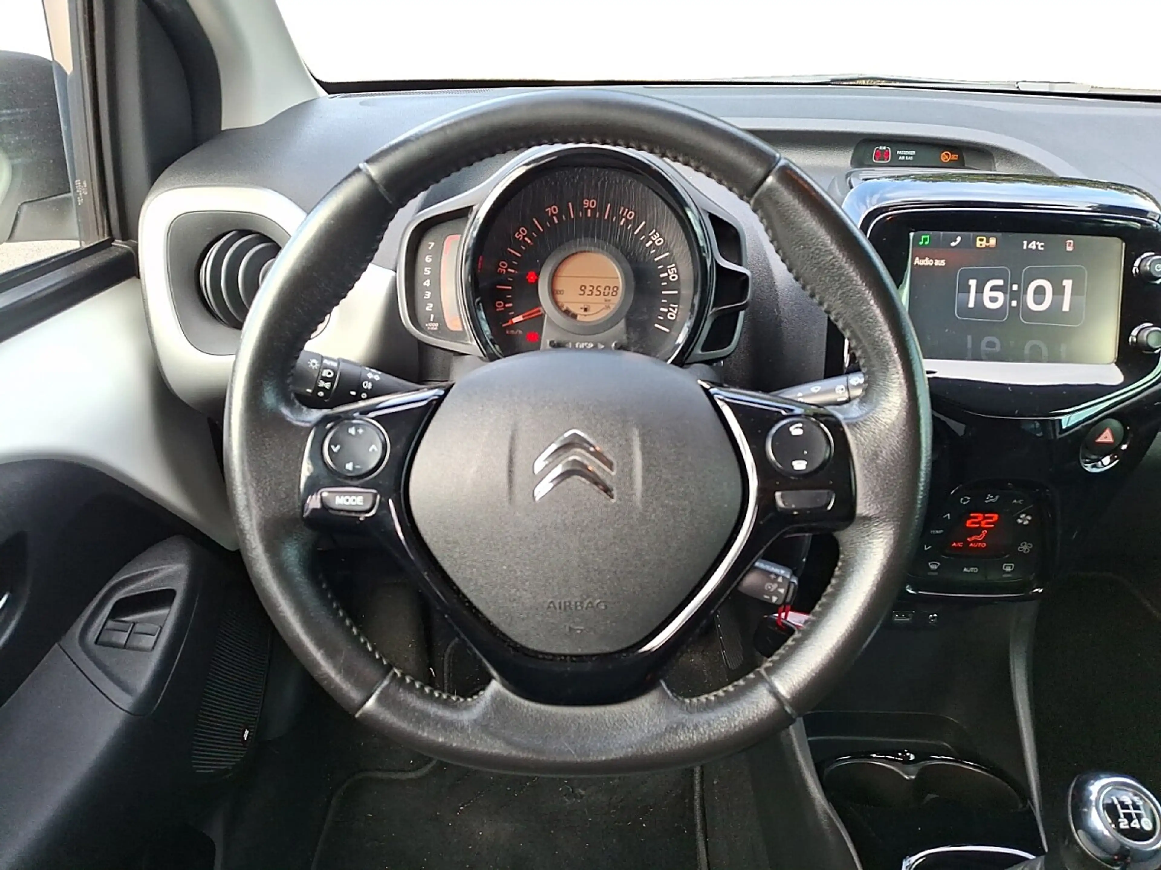 Citroen C1 PureTech 82 manuell Shine — photo 14