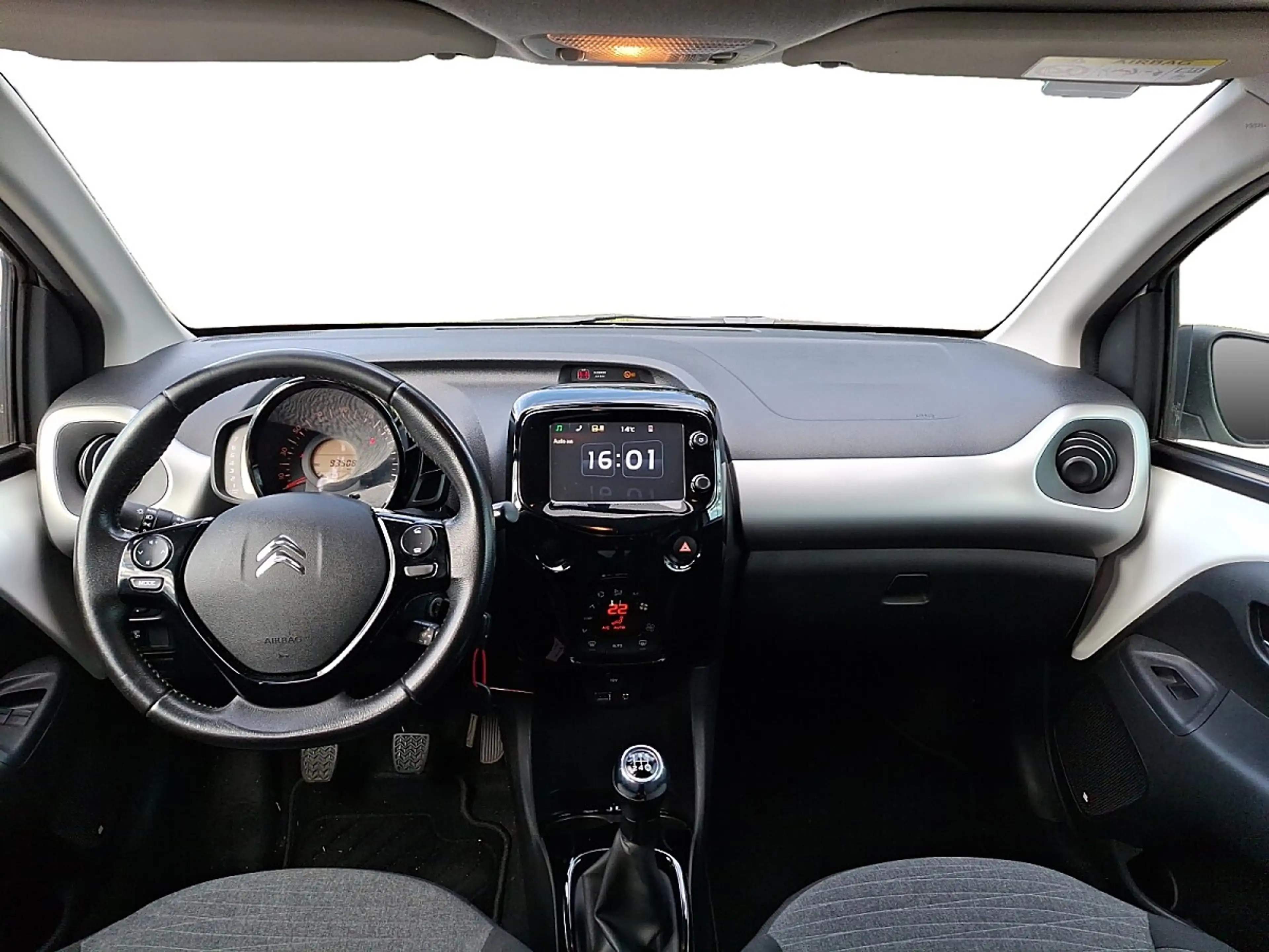 Citroen C1 PureTech 82 manuell Shine — photo 13