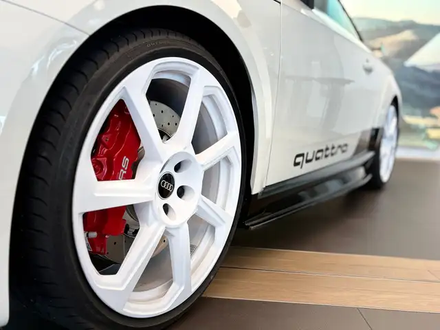 Audi TT RS view 10