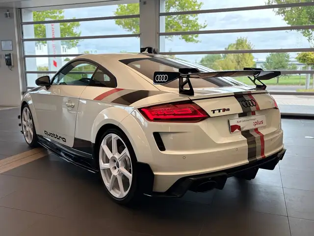 Audi TT RS view 4