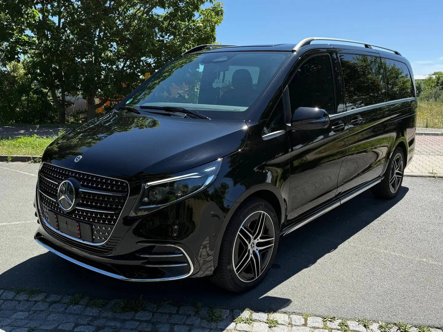 Mercedes-Benz V 300 V 300 d lang 4Matic Avantgarde AMG STH AHK Carbon Zwart - 1