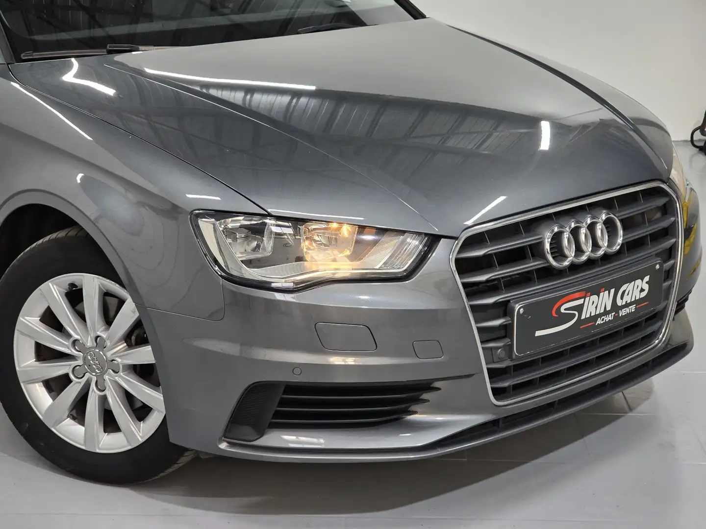 Audi A3 1.6 TDi * TVA - BTW * 1ier prop * Carnet * G12M - 2