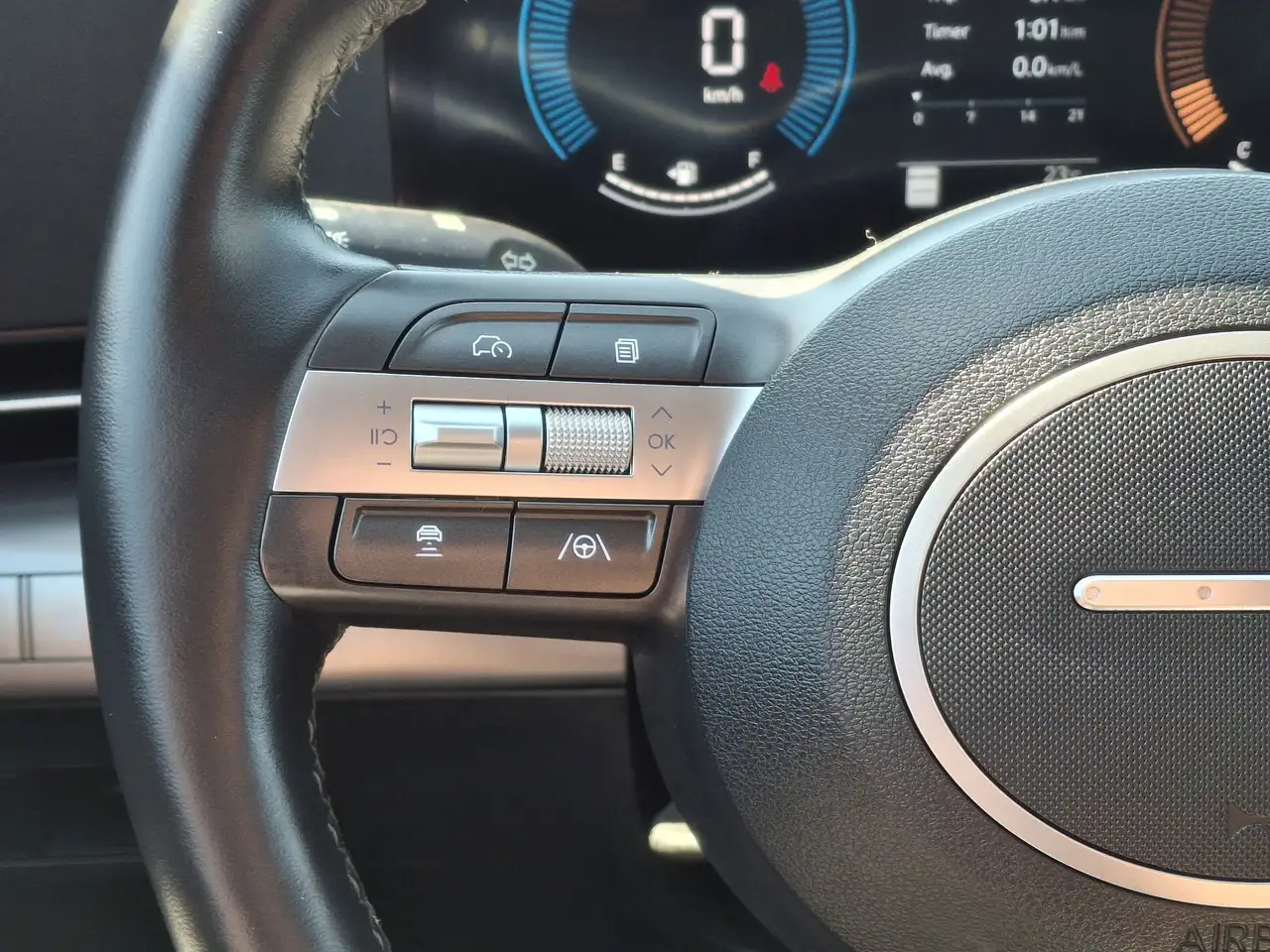 Hyundai KONA снимка Hyundai KONA