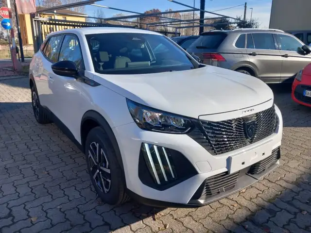Peugeot 2008 view 5