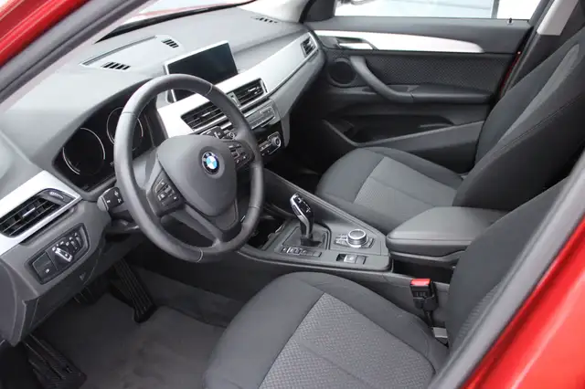 BMW X1 view 9