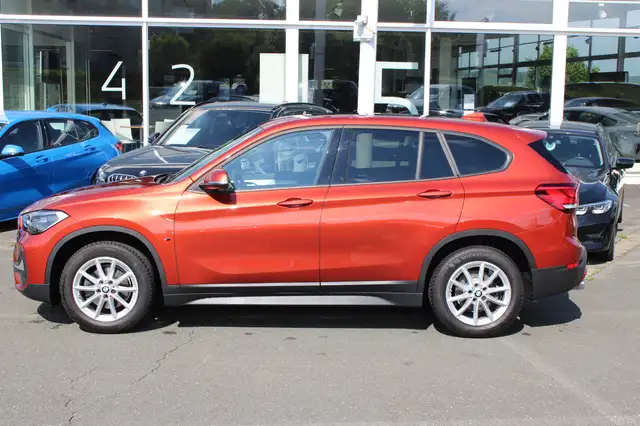 BMW X1 view 4