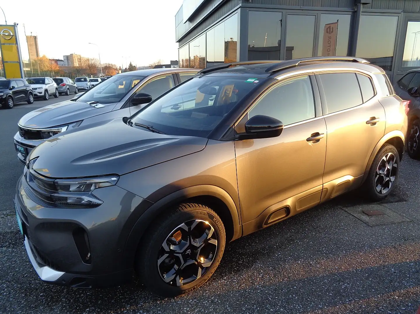 Citroen C5 Aircross PureTech 130 S&S 6-Gang-Manuell Plus Grau - 2