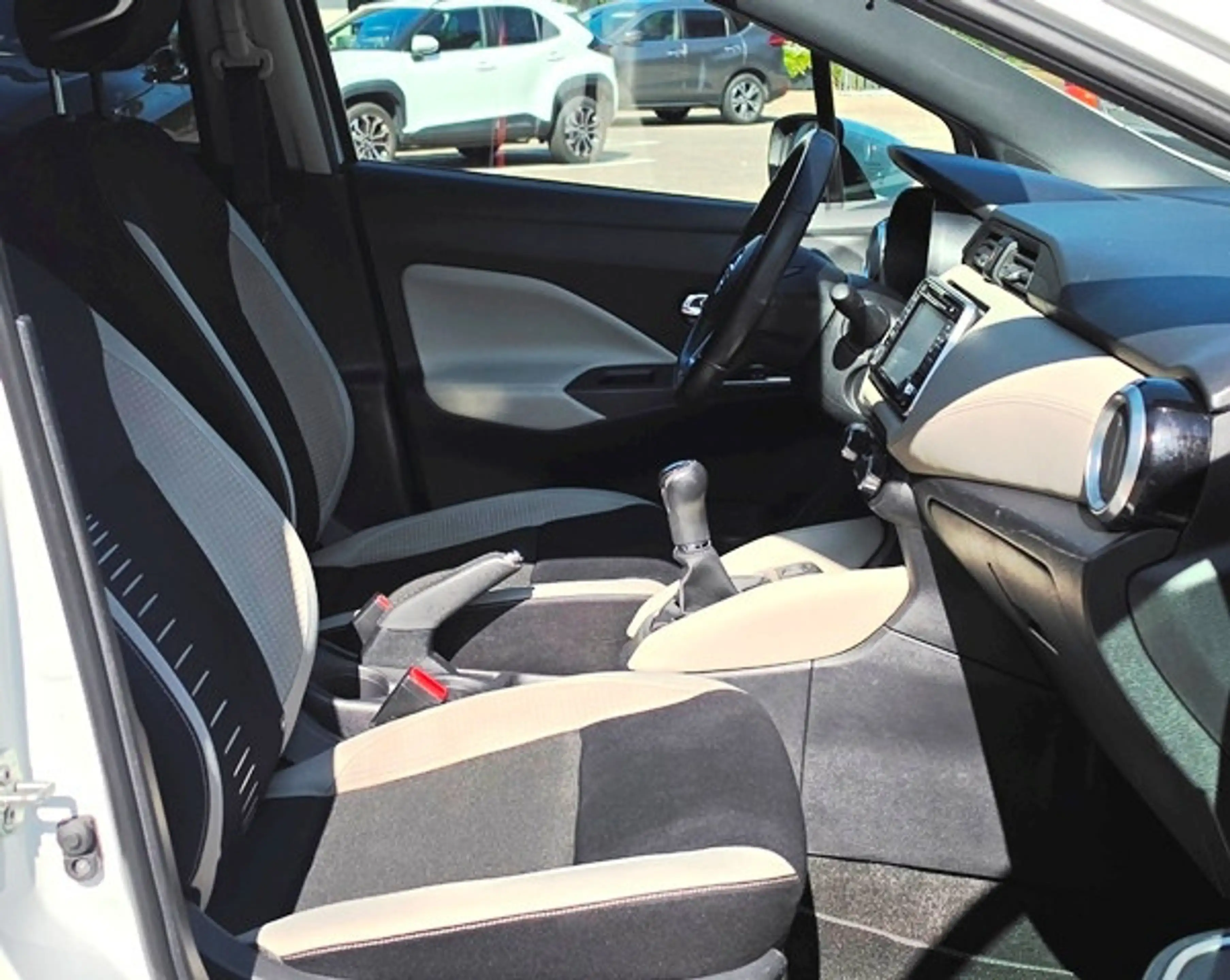 Nissan Micra 0.9 IG-T 90pk Tekna Navi - Camera 360° - Bose — photo 6