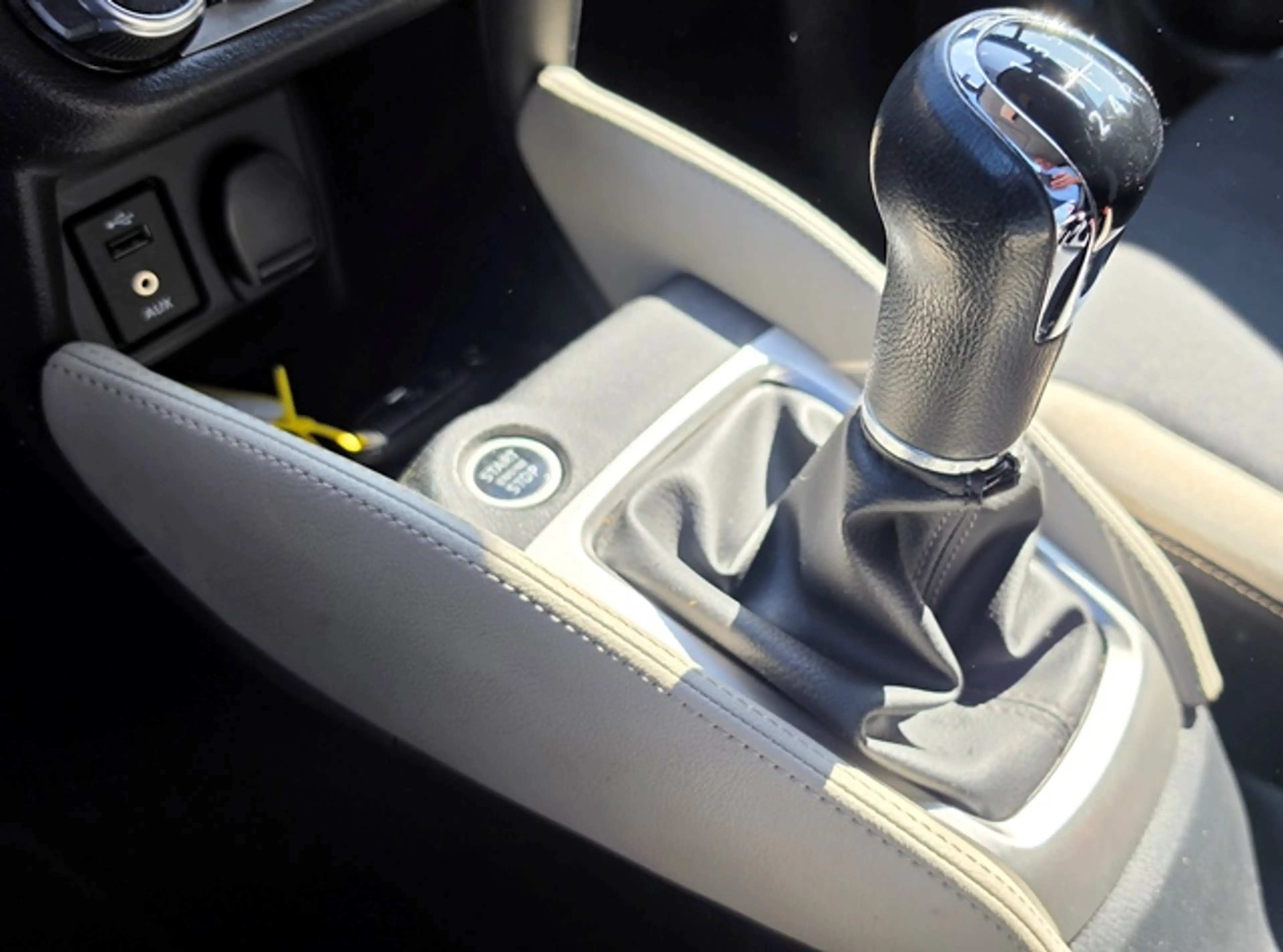 Nissan Micra 0.9 IG-T 90pk Tekna Navi - Camera 360° - Bose — photo 11