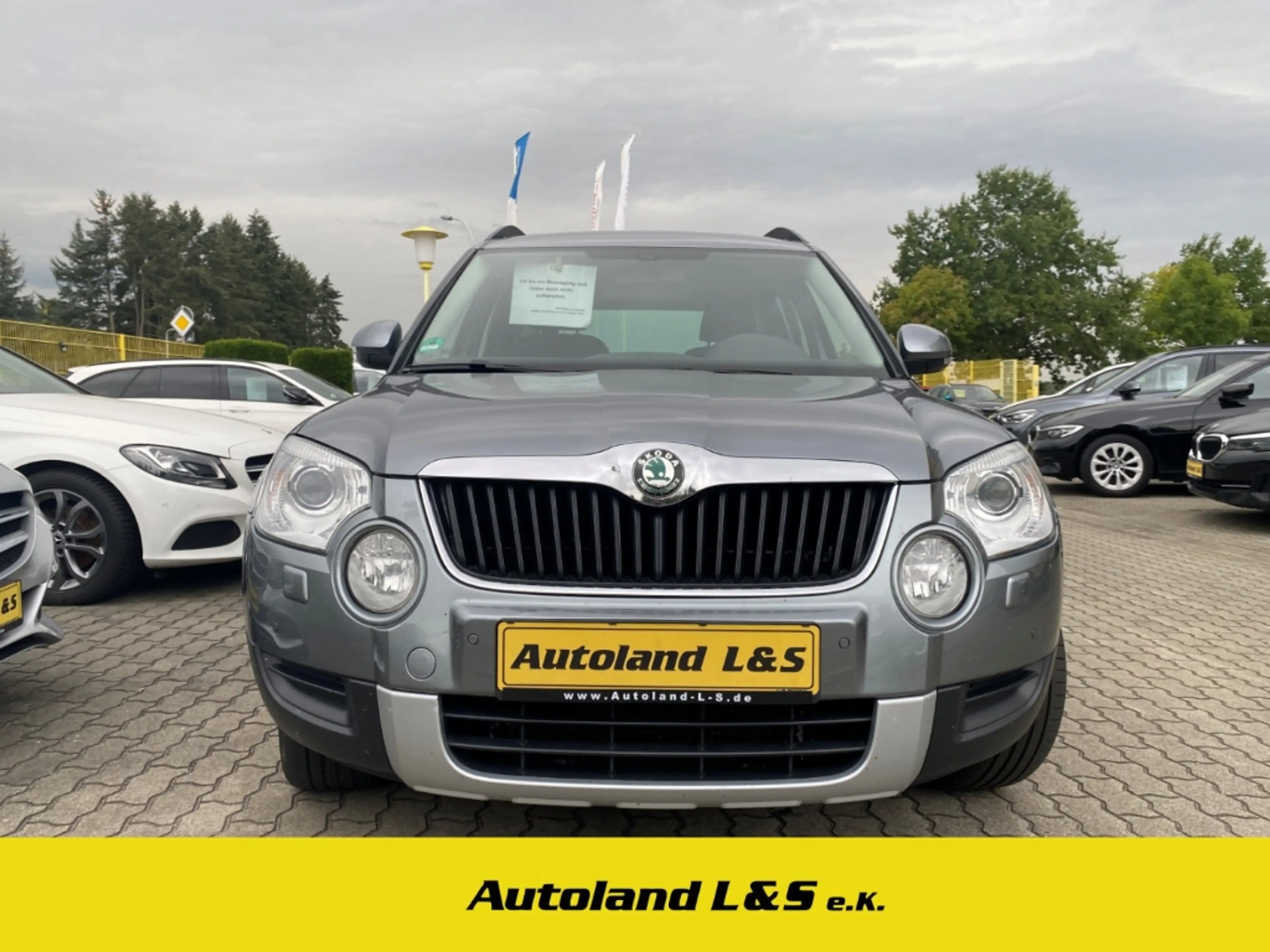 Skoda Yeti Elegance Plus Edition 4x4,Bi-Xenon,SH,PDC,Scheckhe