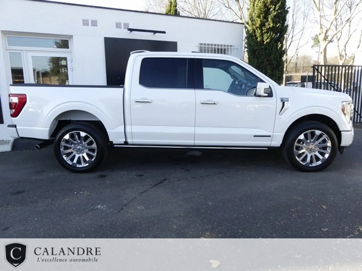 Ford F 150 LIMITED SUPERCREW POWERBOOST HYBRIDE Blanco - 2