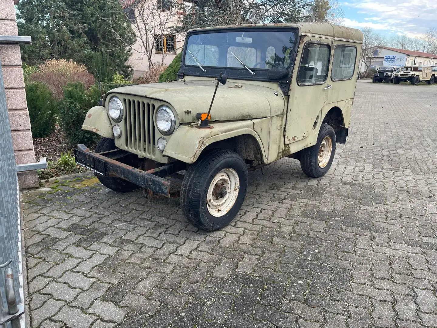 Jeep Kaiser M38 CJ5 bež - 1