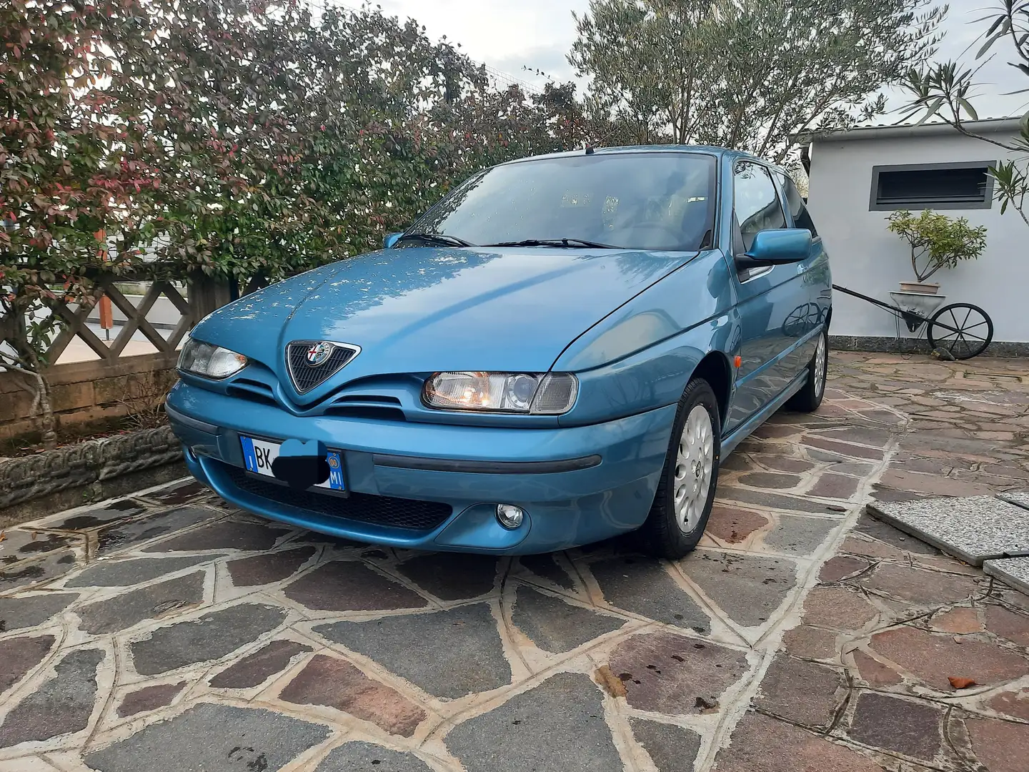 Alfa Romeo 145 145 1.4 ts 16v c/airbag,abs,AC - 1