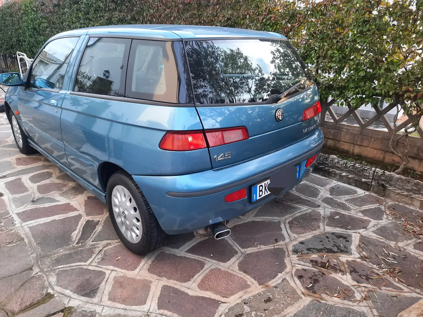 Alfa Romeo 145 145 1.4 ts 16v c/airbag,abs,AC - 2
