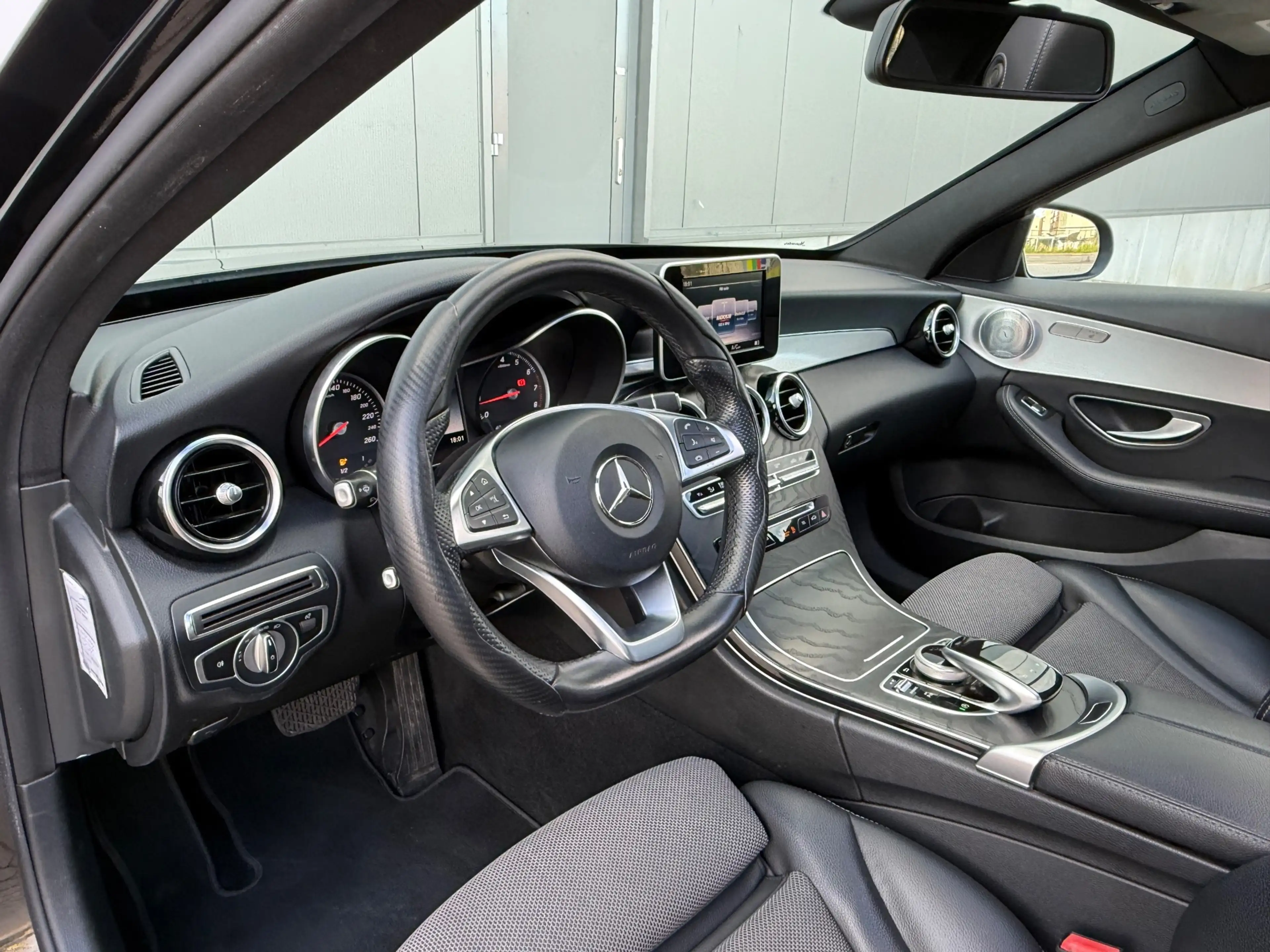Mercedes-Benz C 180 AMG PANO NAP NIGHT PAKKET — photo 10