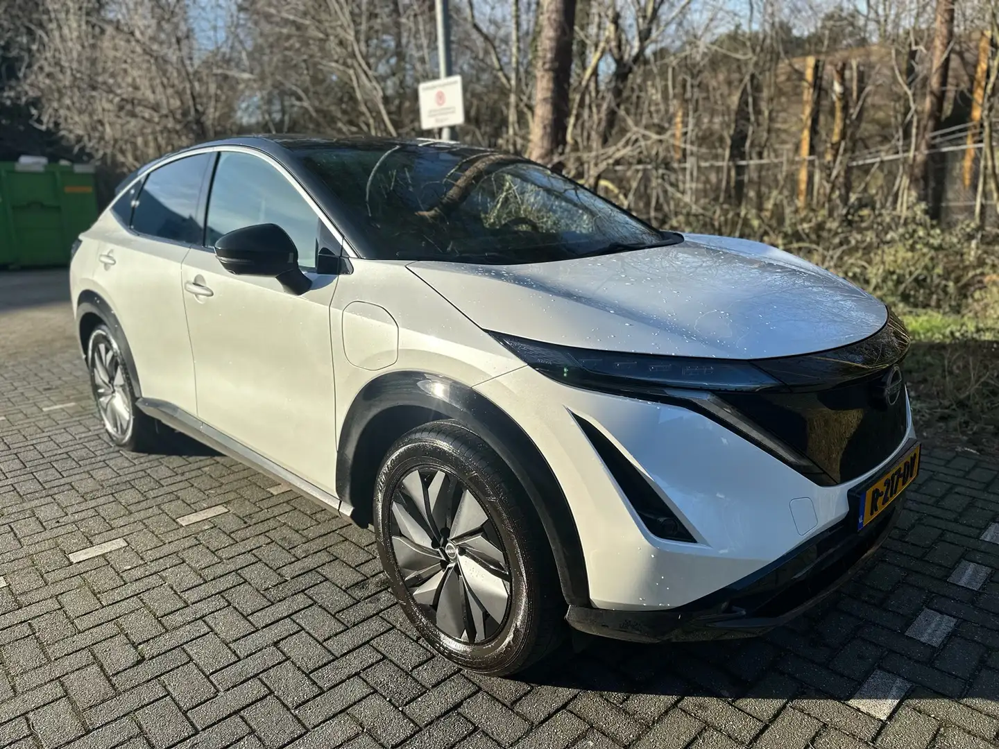 Nissan Ariya Evolve 63kWh/423km/Appcarplay/Alarm - 1