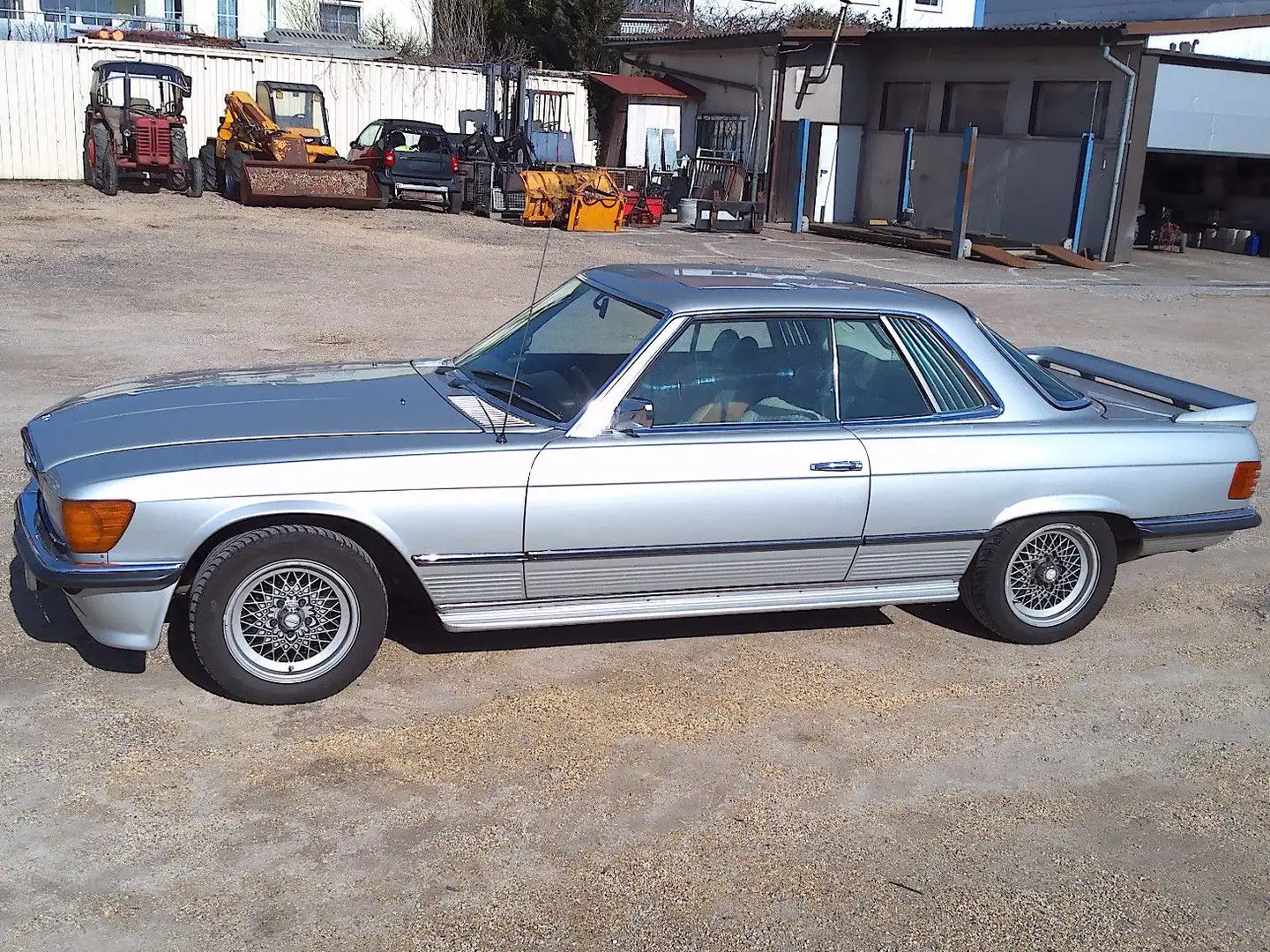 Mercedes-Benz 350 SLC Plateado - 2