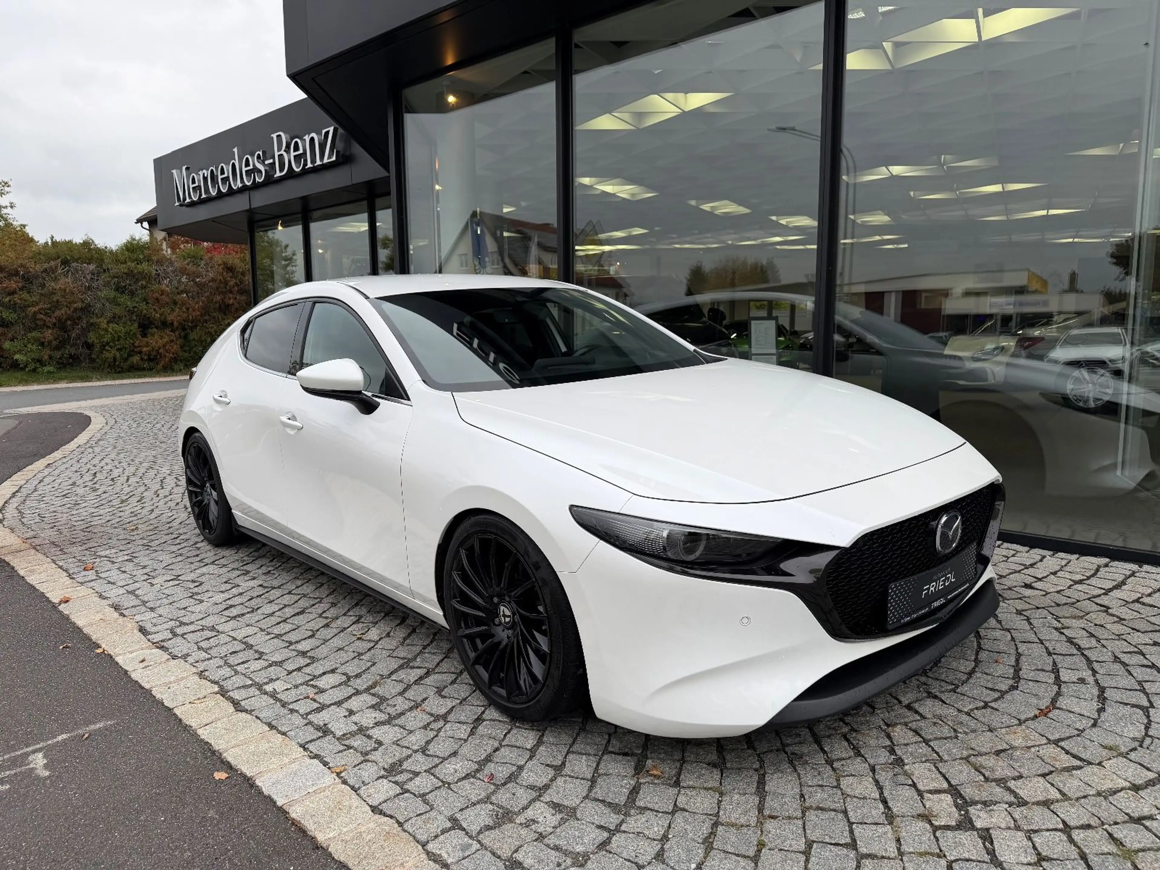 Mazda 3 Lim. Selection, Matrix, Bose, Kamera, Spurhalt — photo 4