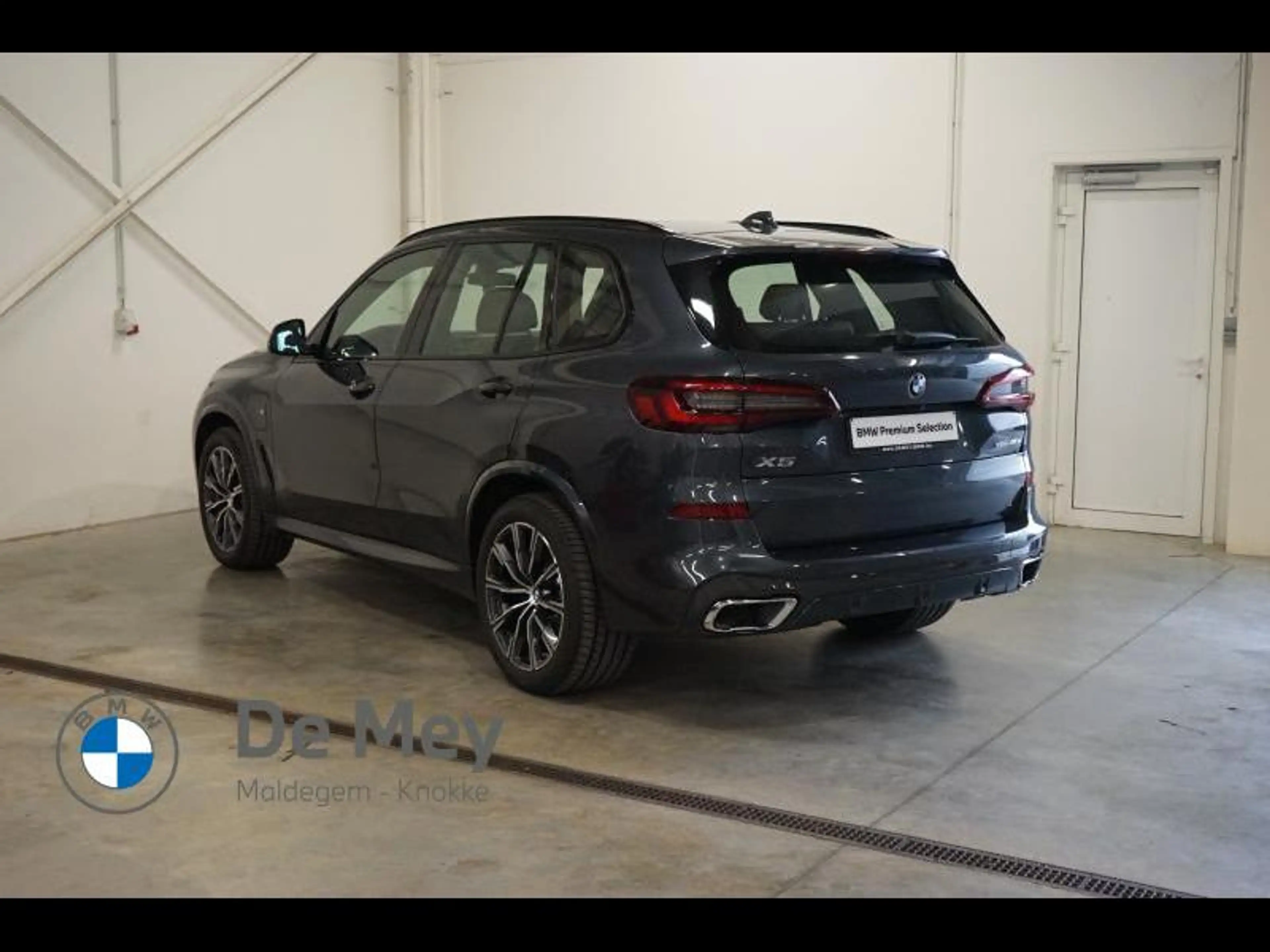 BMW X5 45e — photo 5