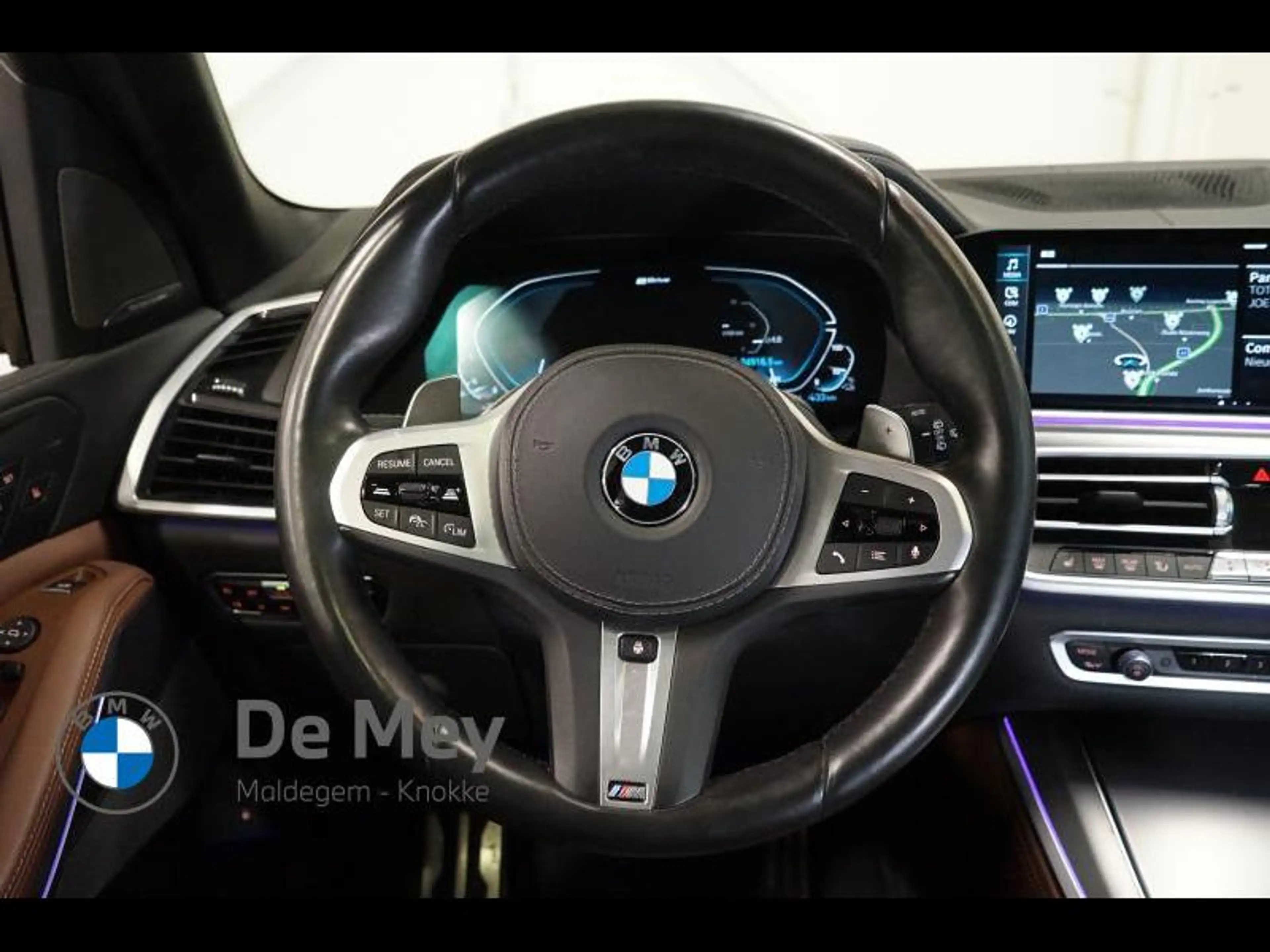 BMW X5 45e — photo 13