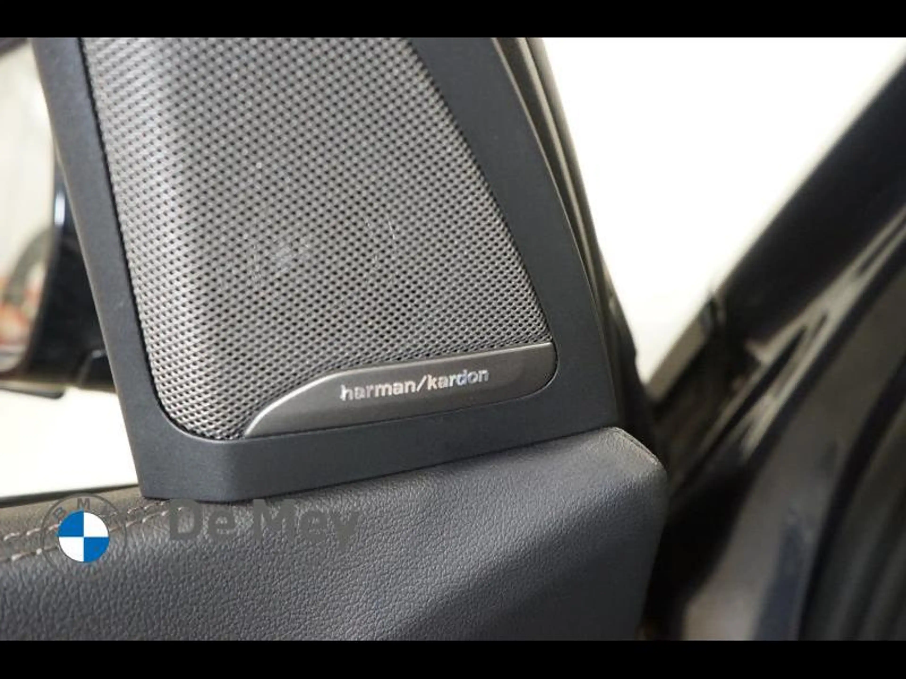 BMW X5 45e — photo 9
