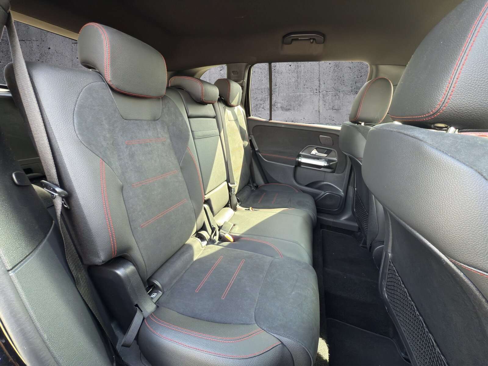 Mercedes-Benz GLB 180