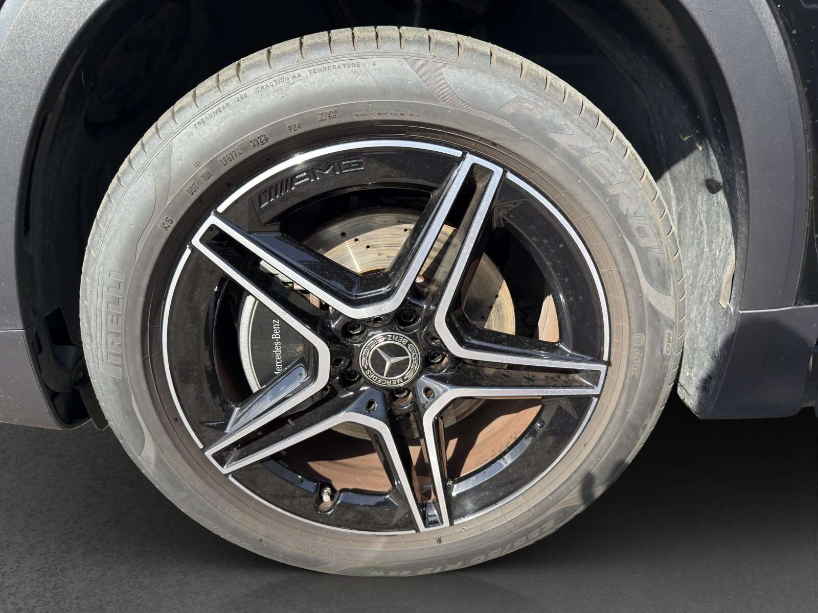 Mercedes-Benz GLB 180