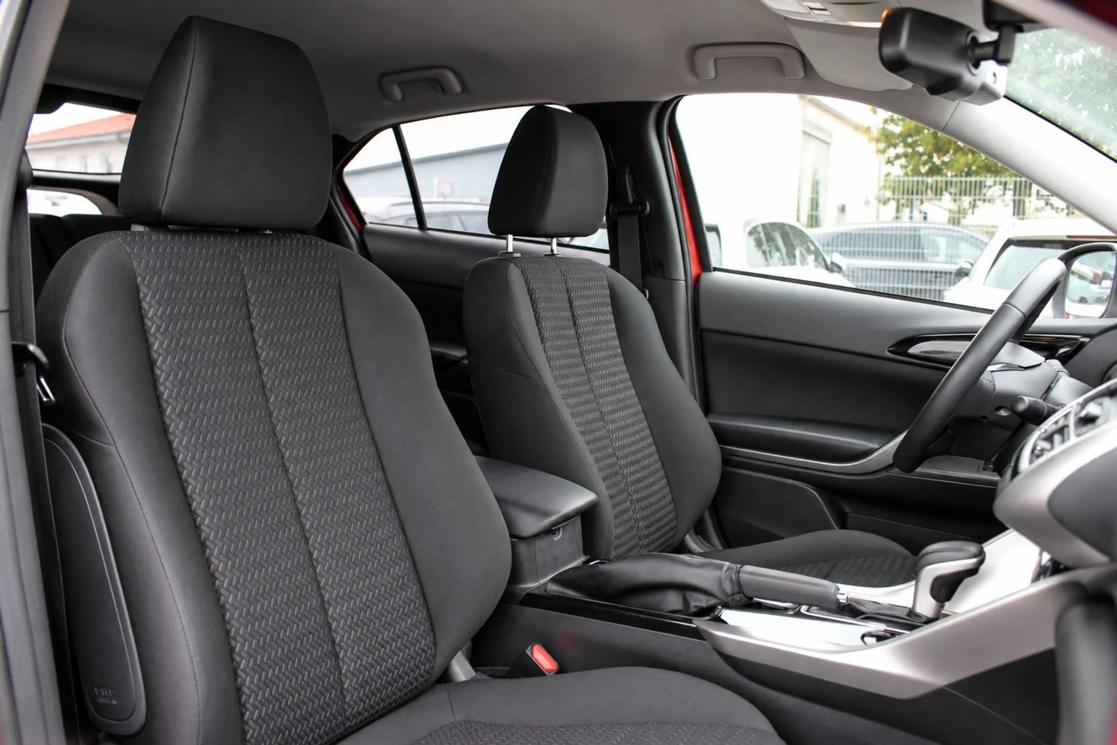 Mitsubishi Eclipse Cross DIAMANT/SHEFT/BT/CARPLAY — photo 12