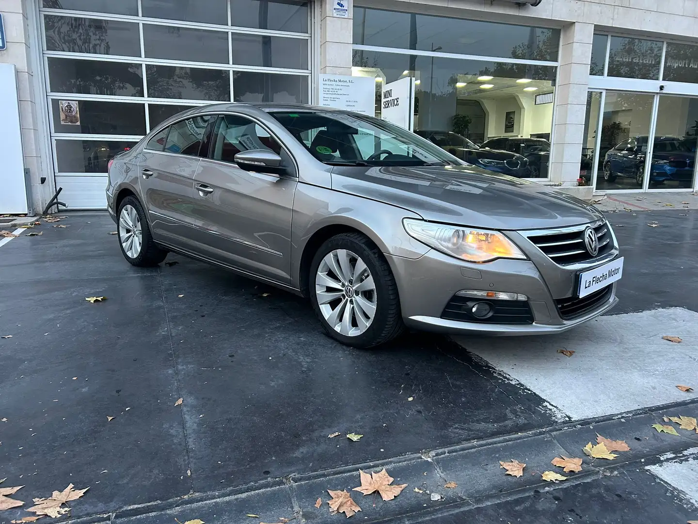 Volkswagen Passat CC - 1