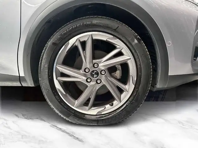 DS Automobiles DS 7 Crossback view 8