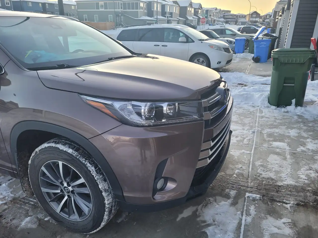 Toyota Highlander снимка Toyota Highlander