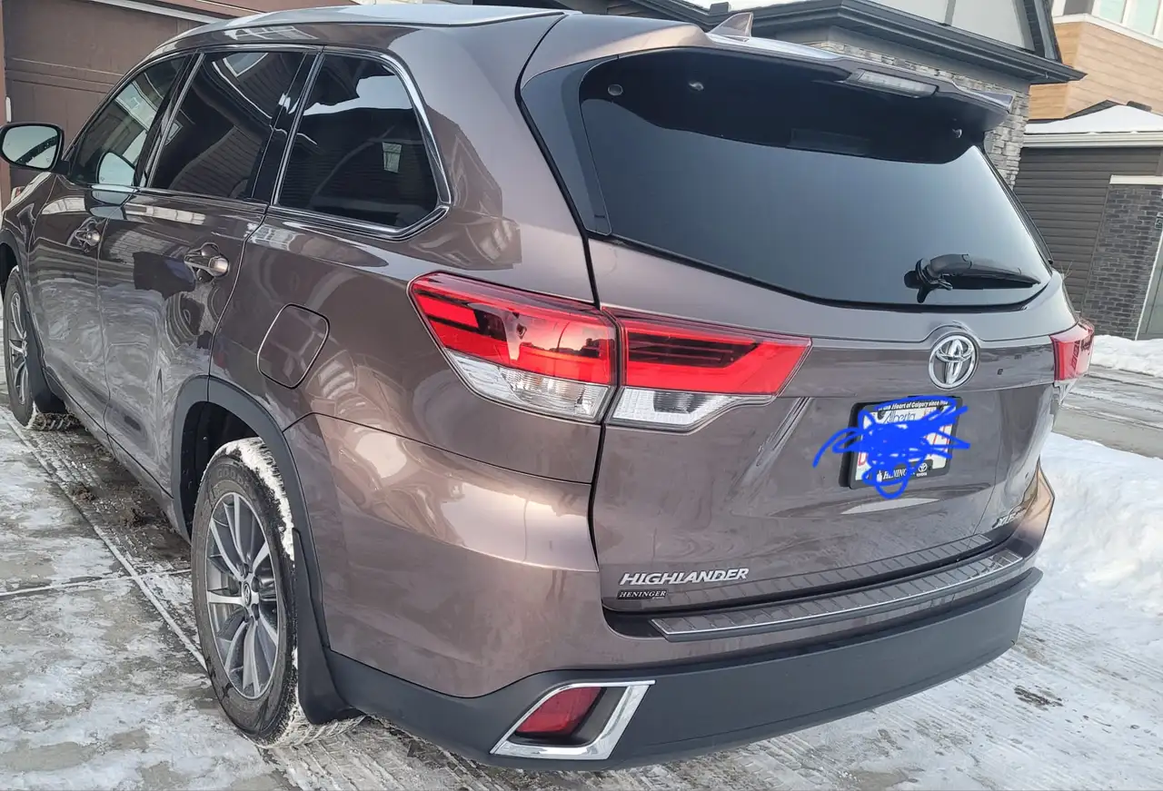Toyota Highlander снимка Toyota Highlander