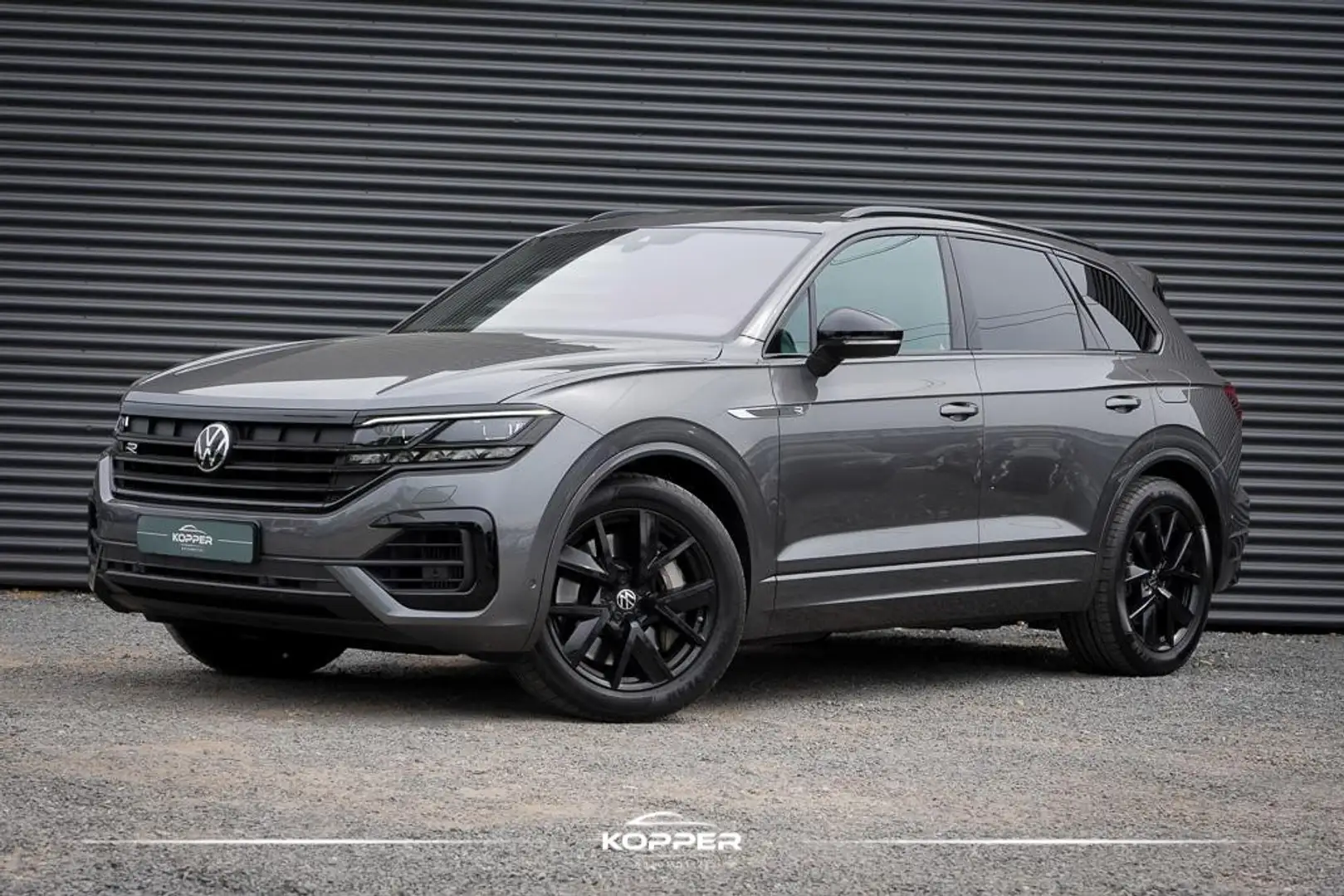 Volkswagen Touareg 3.0 TSi 4MOTION R / Pano / Luchtvering / Incl BTW Grau - 1