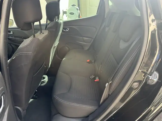 Renault Clio view 7