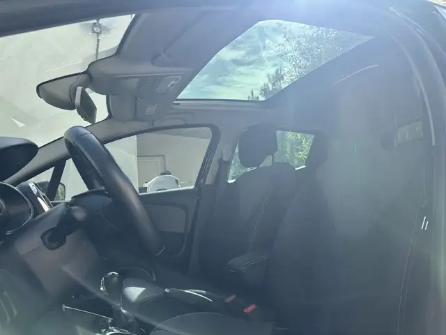 Renault Clio view 9